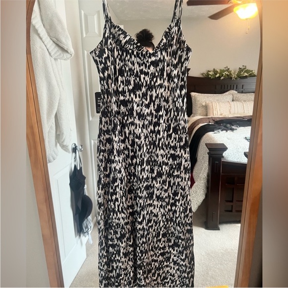 Express abstract, print, silver metallic satin dress call neck so small - Picture 5 of 6